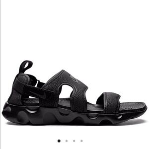 Nike Owaysis sandals "Triple Black"
